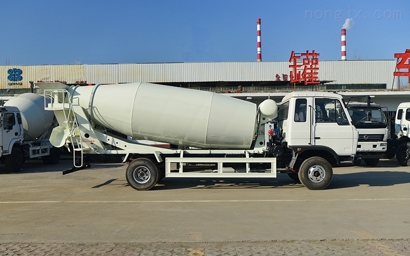 5方搅拌车-干料式5方商混搅拌车 5方水泥搅拌罐车价格-济宁斯凯机械